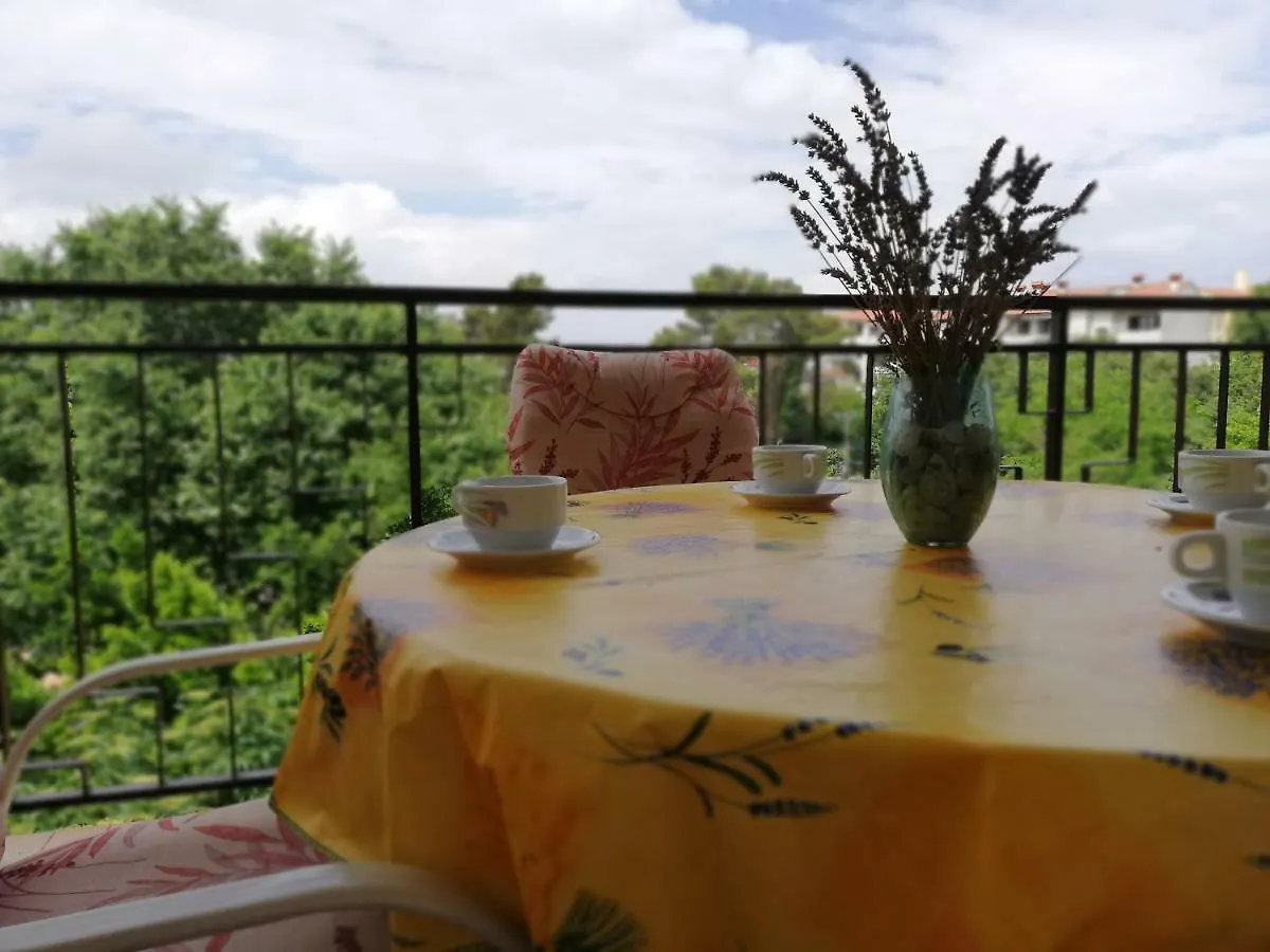 Apartment Marina Malinska 0*,  Croatia